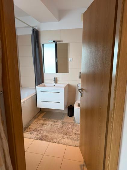 Apartament cu 3 camere, mobilat în Pipera