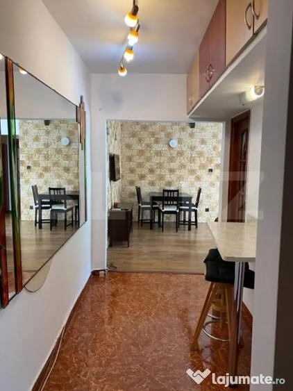 Apartament cu 3 camere decomandat în Dacia