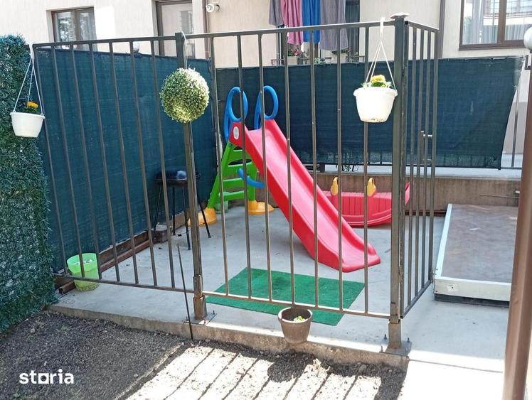 Apartament cu 4 camere decomandat, mobilat în Dobroești