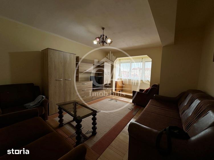 Apartament cu 3 camere decomandat în Rogerius