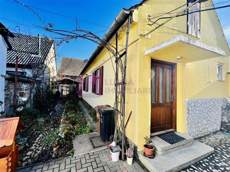 Casă individuală cu 2 camere cu Canalizare în Turnișor