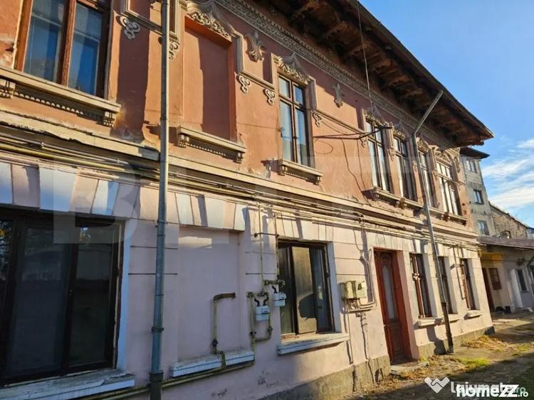 Casă cu 11 camere cu Teren 720 Mp în Ultracentral