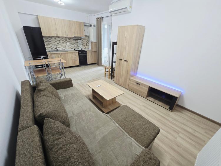 Apartament cu 2 camere decomandat în Păcii
