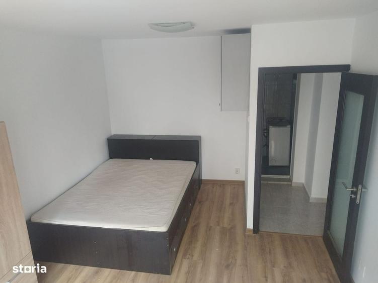 Apartament 2 camere decomandat, langa Restaurant Britannia, Sector 5 - 1
