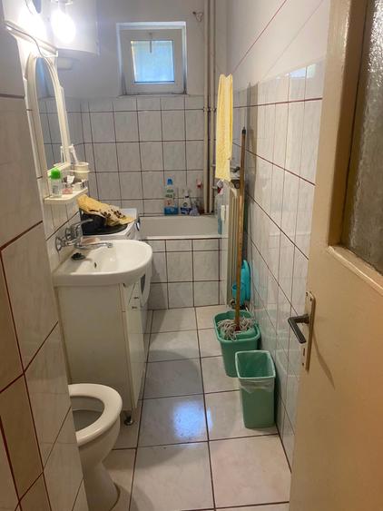 Apartament cu 2 camere semidecomandat în Km 4-5