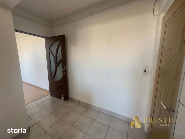 Apartament cu 2 camere semidecomandat în Rogerius