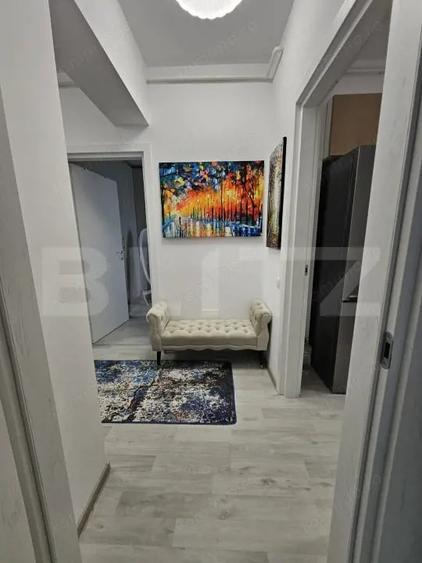 Apartament cu 3 camere decomandat, mobilat în Central