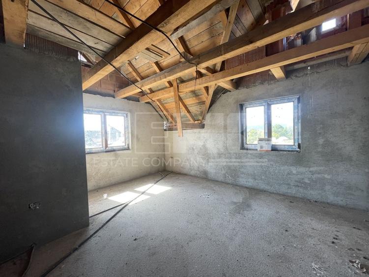 CASA LA ROSU DIN CARAMIDA + GARAJ I 12,5 ARI I VICOV DE SUS I - 14