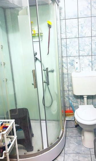 Apartament cu 3 camere decomandat în Ceardac