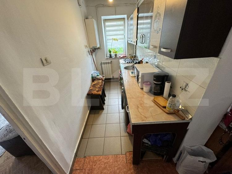 Apartament 2 camere, decomandat, cartier 9 Mai - 5