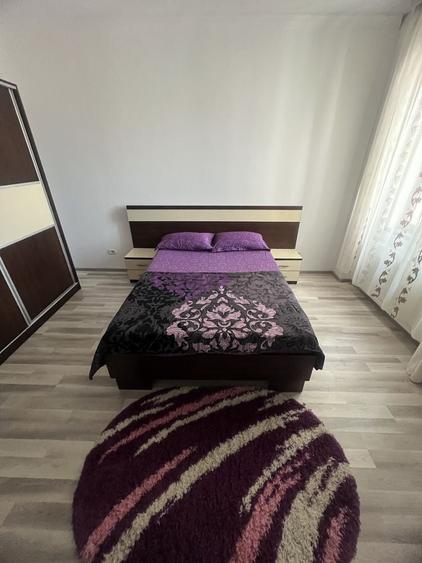 Inchiriez apartament pe termn mediu/lung disponibil in luna Septembrie. - 1