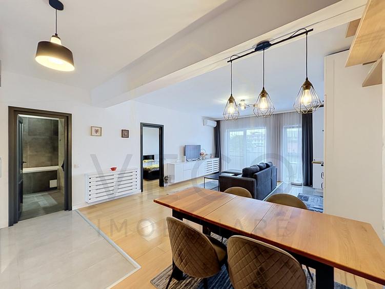 Apartament cu 2 camere semidecomandat, mobilat în Mărăști