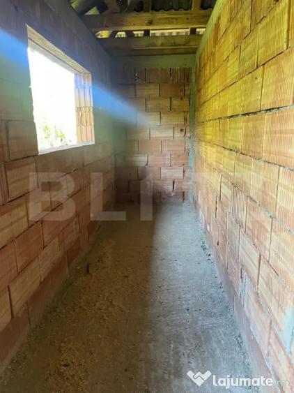 Casă cu 4 camere cu Teren 1900 Mp în Central