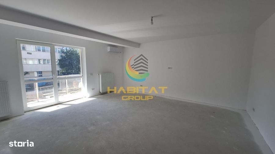 Apartament cu 4 camere semidecomandat în Central
