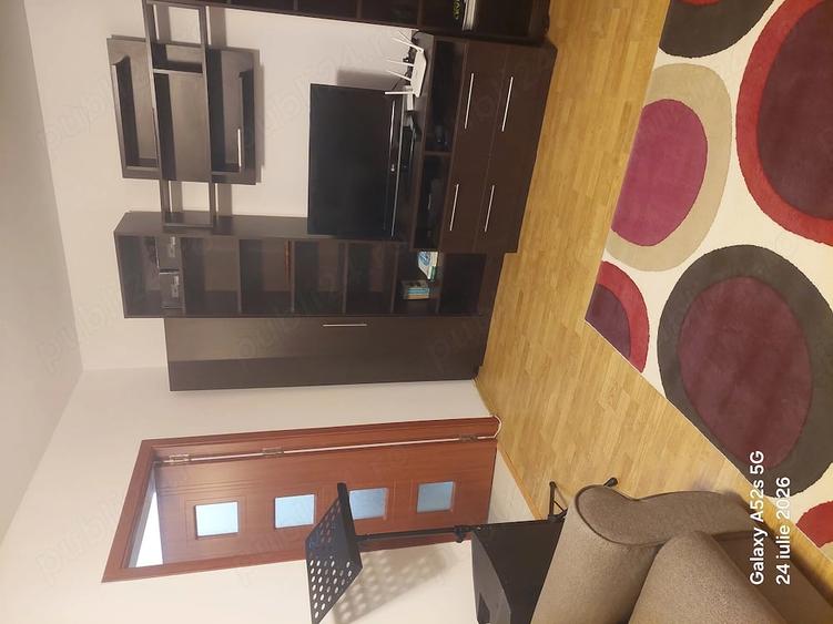 Apartament cu 2 camere semidecomandat în City Park Mall