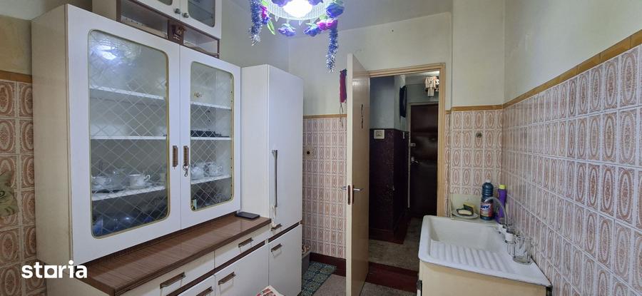 Apartament cu 2 camere în Micro 20