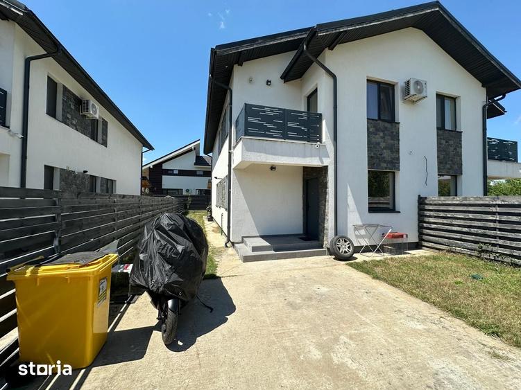 Casă cu 4 camere cu Teren 278 Mp în Odăi