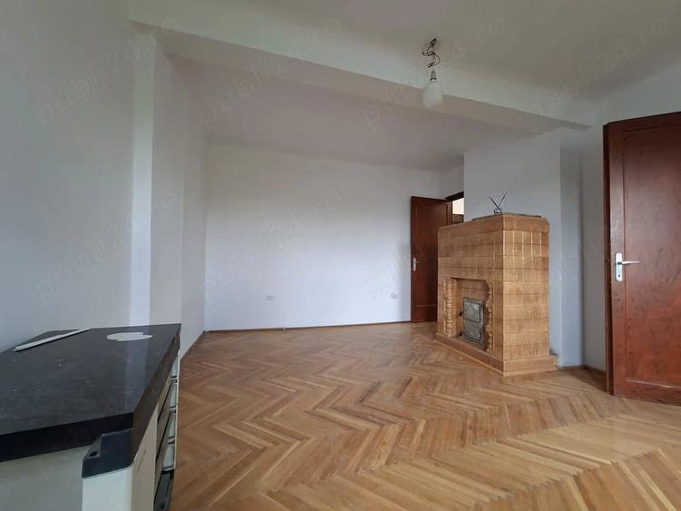 Apartament cu 2 camere decomandat în Primăverii