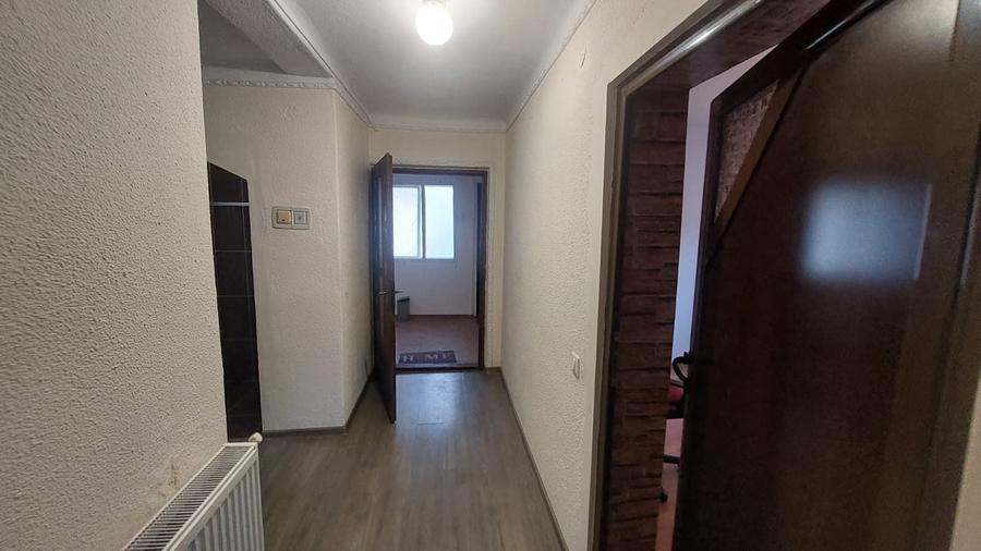 Casă cu 4 camere în Dorobanți