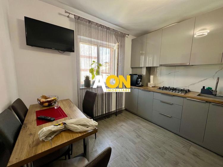 Apartament cu 3 camere decomandat, mobilat în Cetate