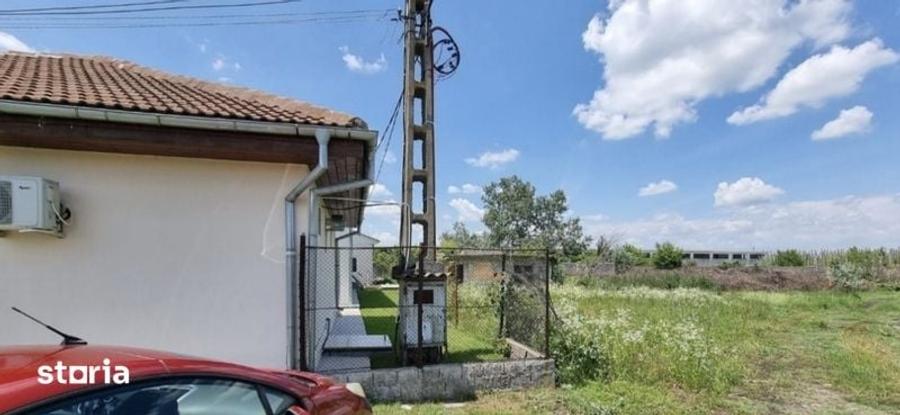 Teren de 6700 mp, în Central