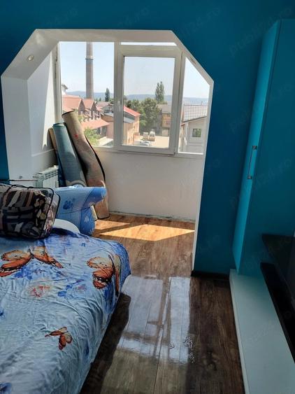 Apartament cu 4 camere decomandat în Autogară