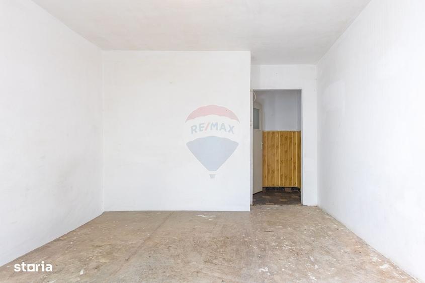 Apartament cu 3 camere decomandat în Letea
