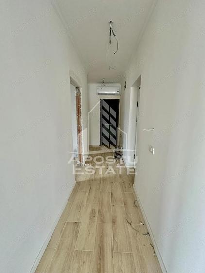 Apartament cu 4 camere decomandat în Giroc
