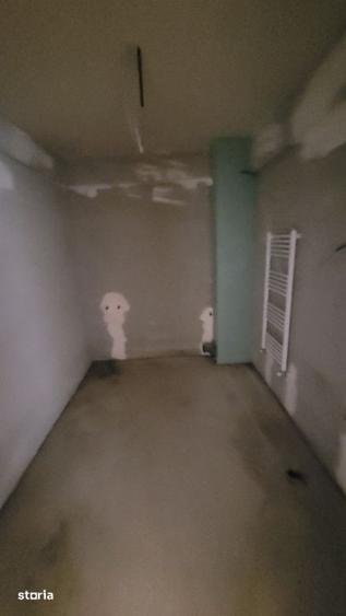 Apartament cu 3 camere semidecomandat în Florești — fotografia 3