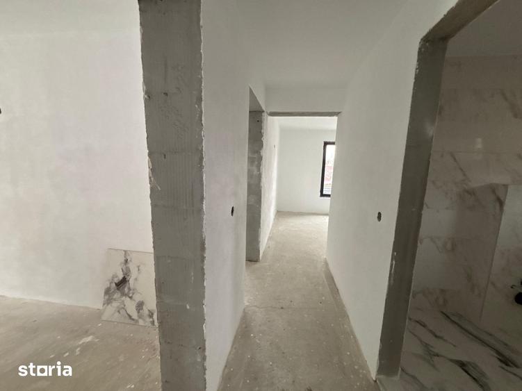 Casă cu 4 camere cu Teren 500 Mp în Șura Mică