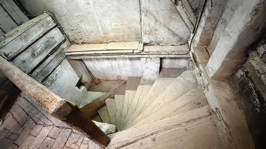 Apartament cu 2 camere decomandat în Centrul Istoric
