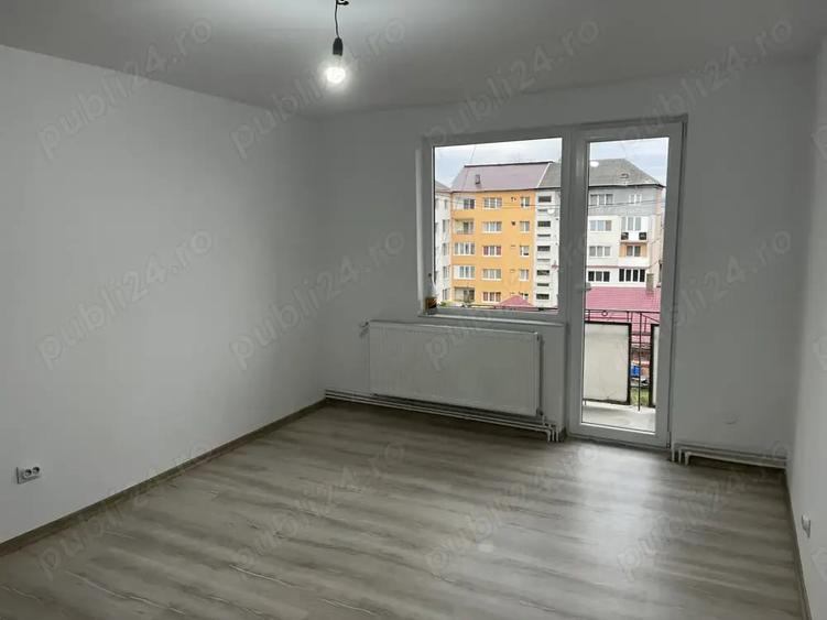Apartament cu 4 camere semidecomandat în Sighetu Marmației