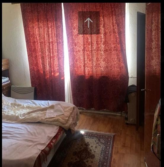 Apartament cu 4 camere decomandat în Crihala
