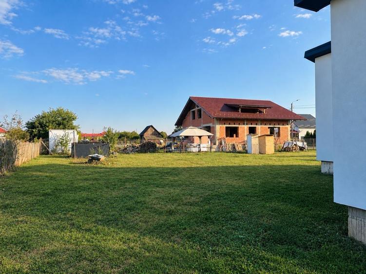Casă cu 4 camere în Mihai Viteazu