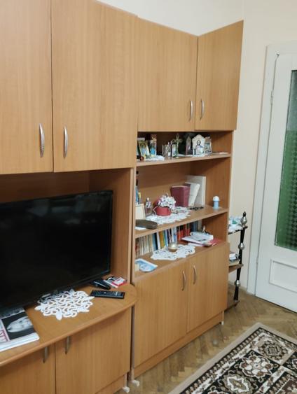 Casă cu 4 camere cu Teren 200 Mp în Central