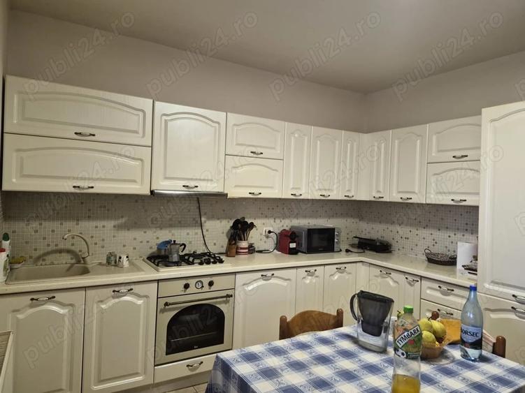 Casă cu 4 camere cu Teren 427 Mp în Central