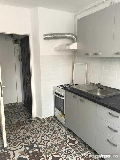 Garsonieră decomandată în Soarelui