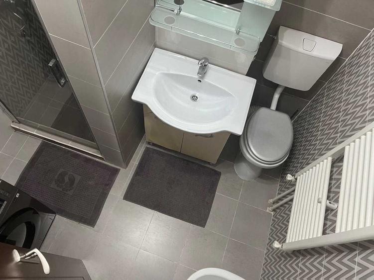 Apartament cu 2 camere decomandat în Sud