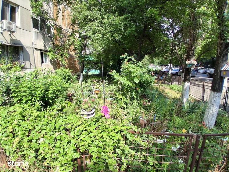 Apartament cu 4 camere în Crângași