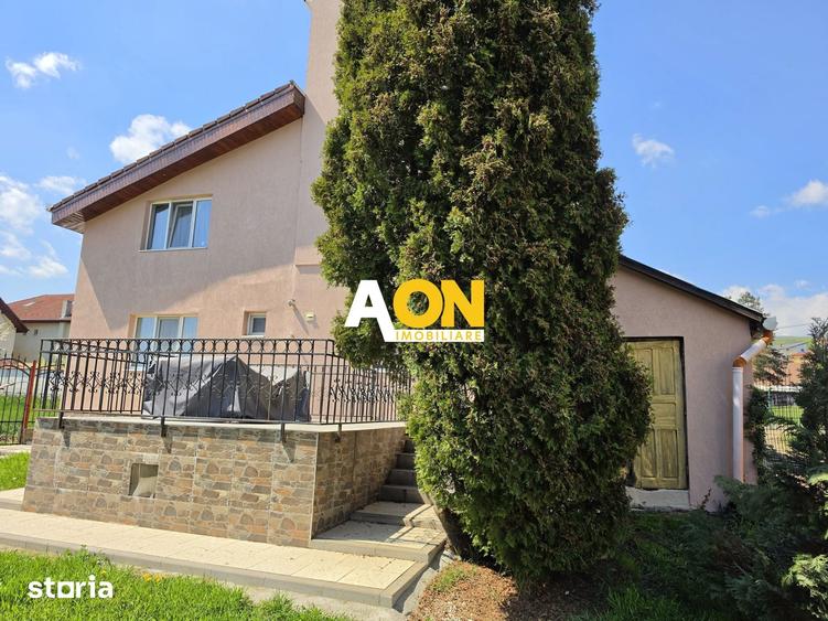 Casă cu 3 camere cu Teren 323 Mp în Cetate
