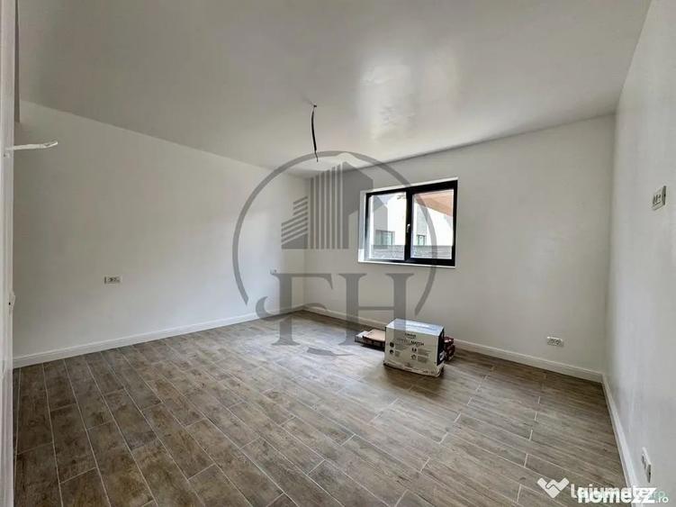 Casă cu 5 camere cu Teren 257 Mp în Valu lui Traian