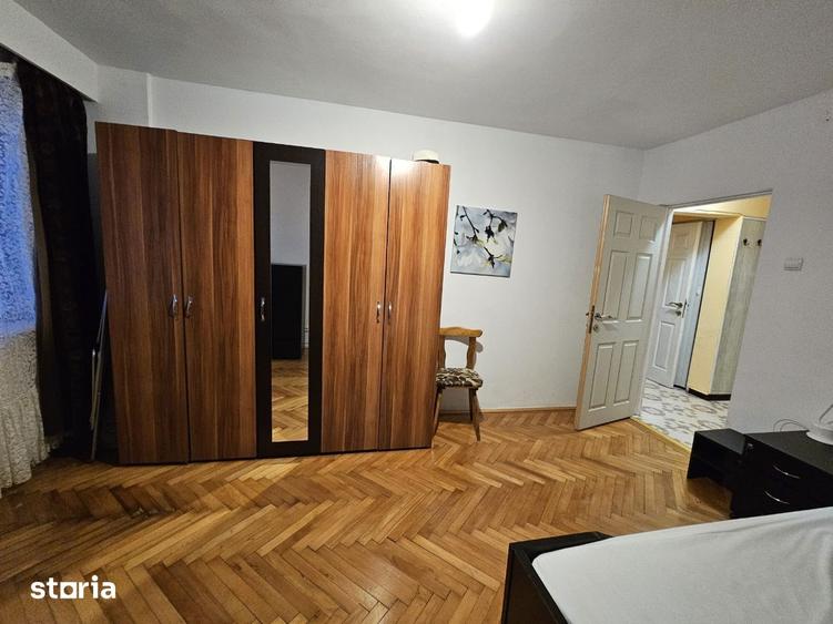 Apartament cu 2 camere decomandat în Piața Centrală