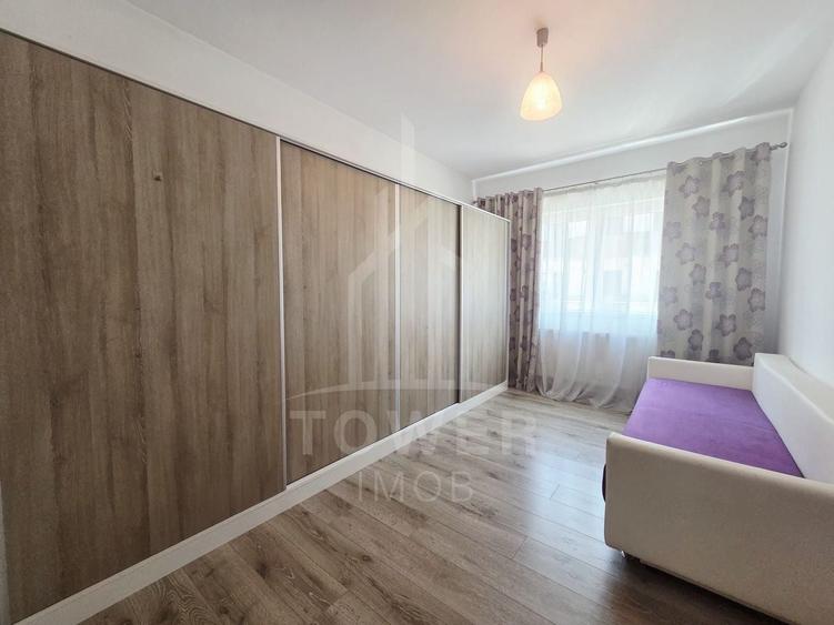 Apartament cu 3 camere decomandat, mobilat în Turnișor