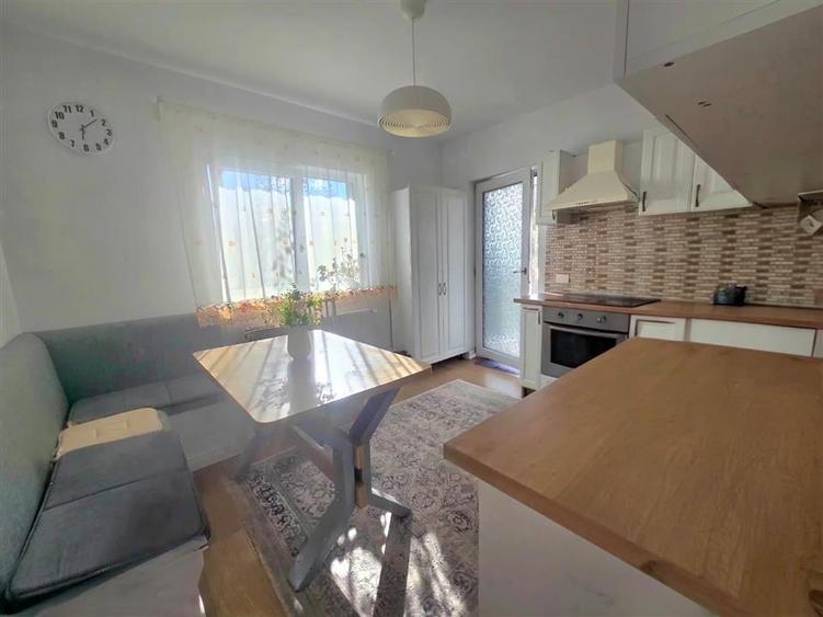 Casă individuală cu 5 camere cu Teren 286 Mp în Moara