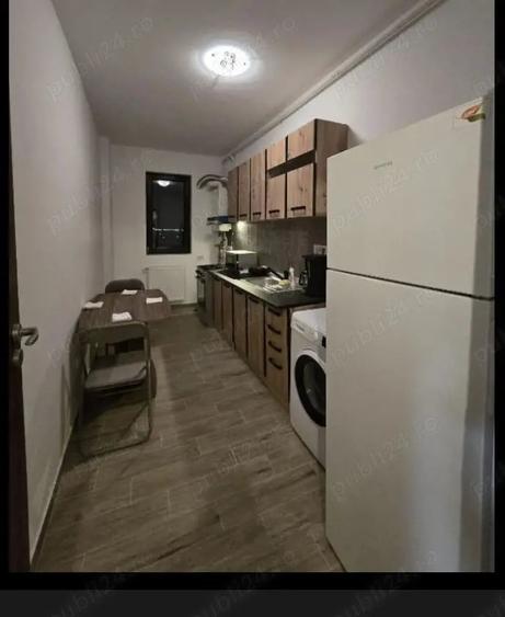Apartament cu 2 camere decomandat în Roșu