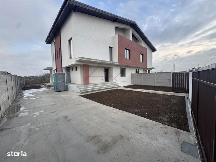Casă cu 7 camere cu Canalizare în Ciorogârla