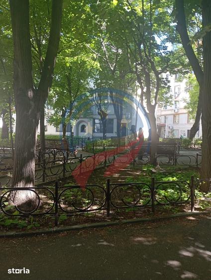 Apartament cu 2 camere semidecomandat, mobilat în Ultracentral