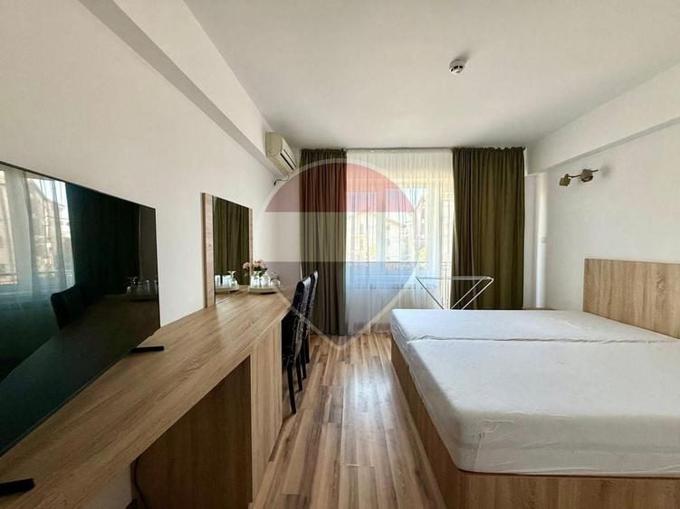 Hotel/Pensiune, de 1,250 mp, în Central