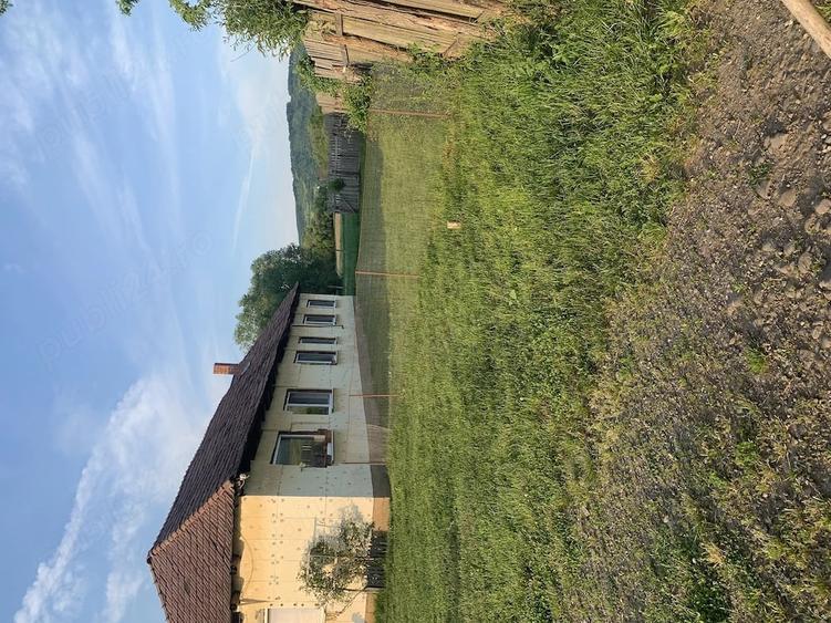 Casă cu Teren 4000 Mp în Dămieni