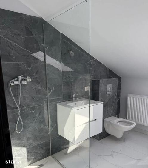 Casă cu 4 camere cu Teren 254 Mp în Dobroești